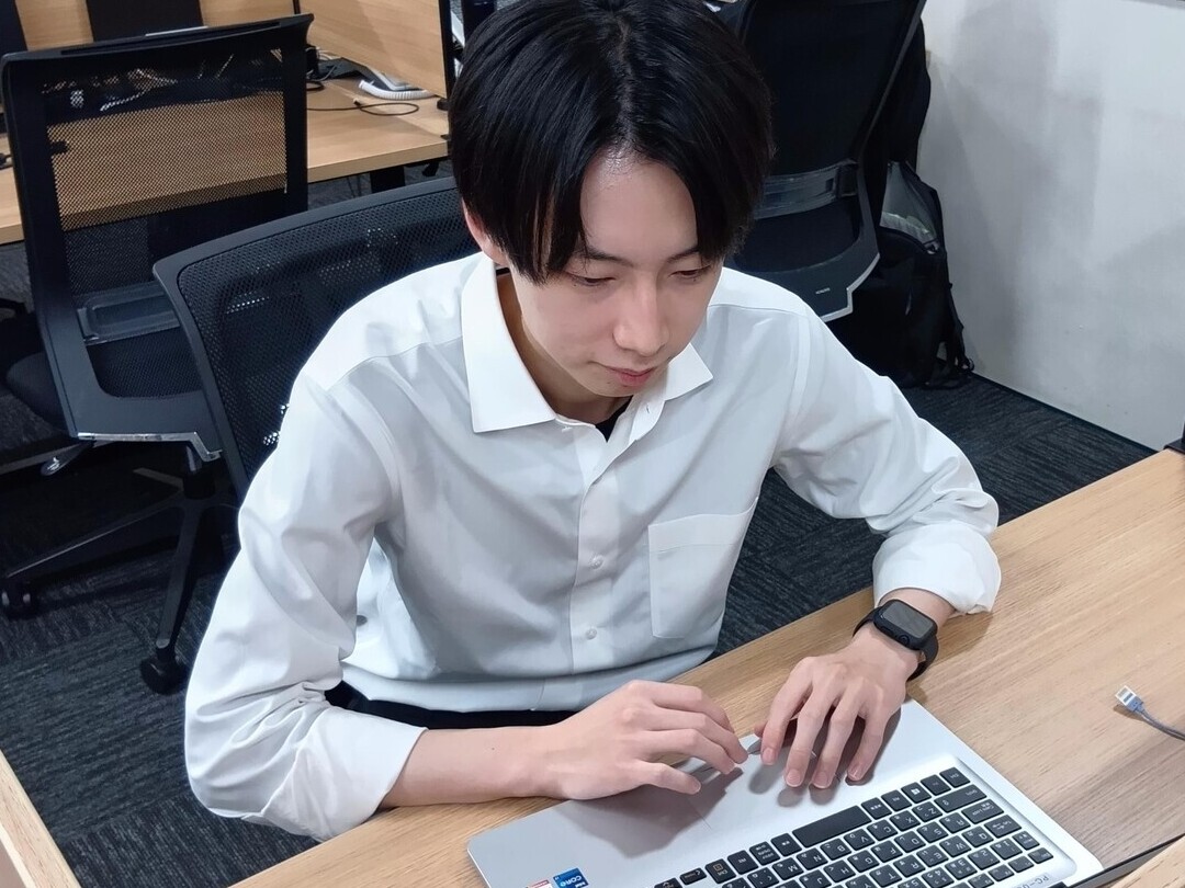 システム部